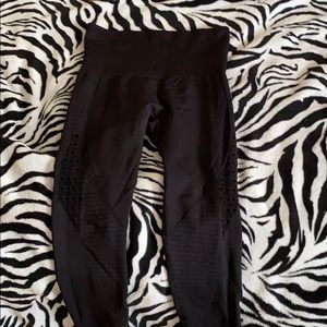 COPY - Gym shark leggings